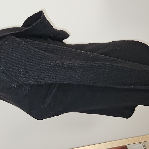 Aqua Cashmere Hooded Sweater - Picture 4 of 7